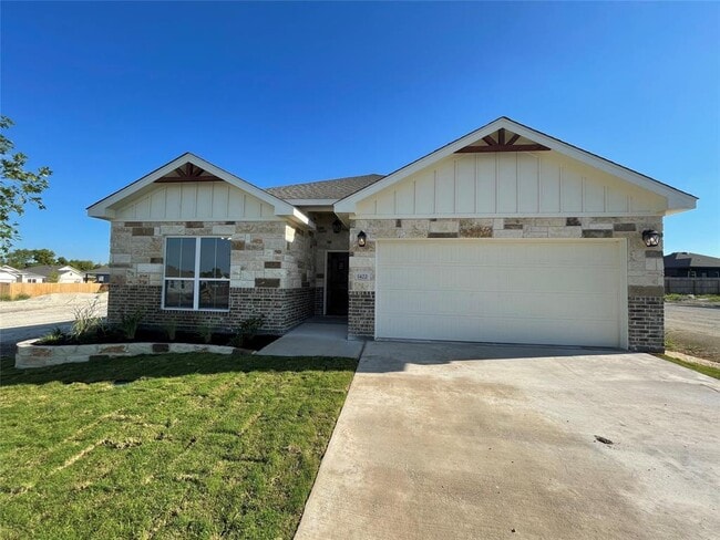 Primary Photo - 1422 Curlew Ln