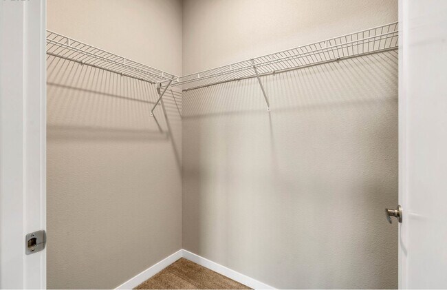 Building Photo - 17181 SW Snowdale St