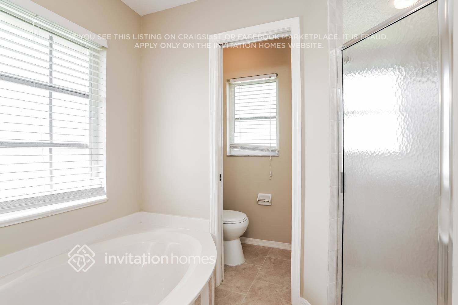 Building Photo - 23156 Hillsdale Ave