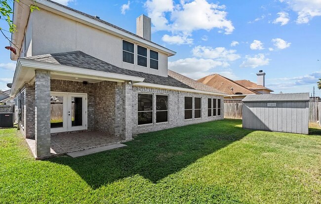 Building Photo - Beautiful 4BR / 3.5BA Home with Garage, Patio & Premium Features