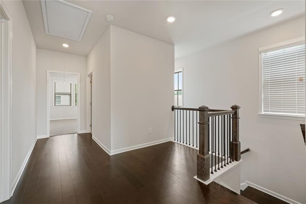 Building Photo - 4240 Hickory Pne Aly