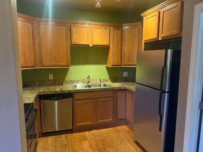 Building Photo - "2-Bed, 2-Bath Condo in The Vallagio – Your Perfect Retreat!"