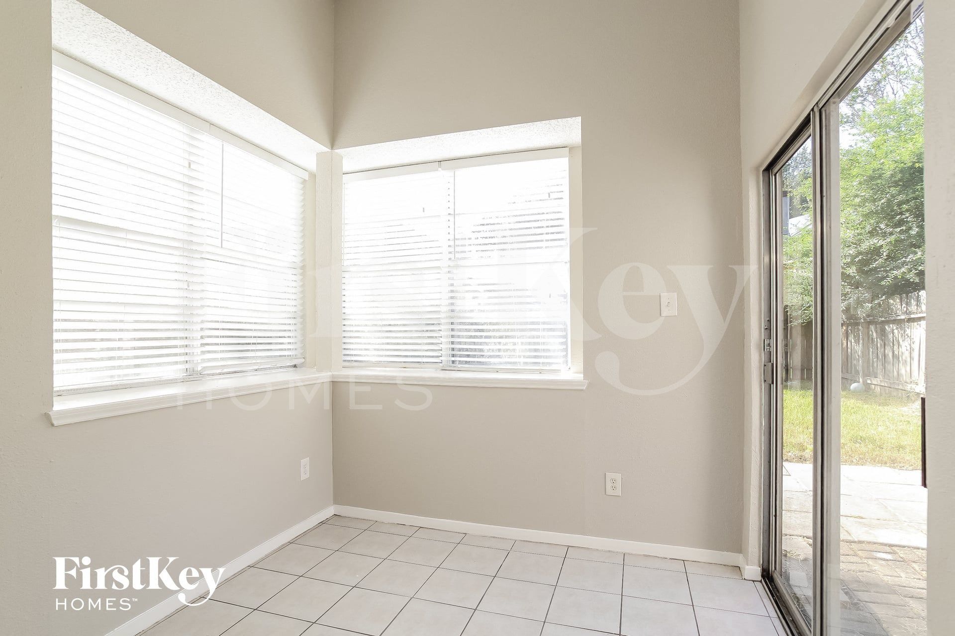 Building Photo - 11537 Springshire Dr