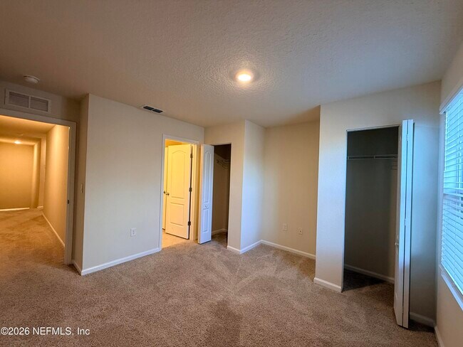 Building Photo - 246 Aralia Ln