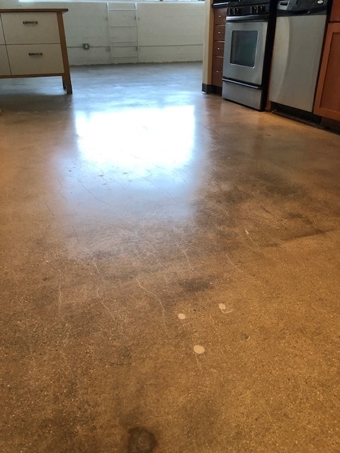 Building Photo - 420 S San Pedro St