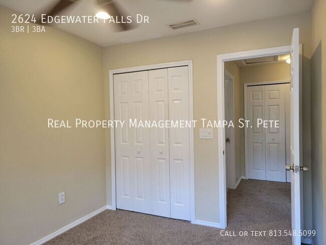 Building Photo - 2624 Edgewater Falls Dr