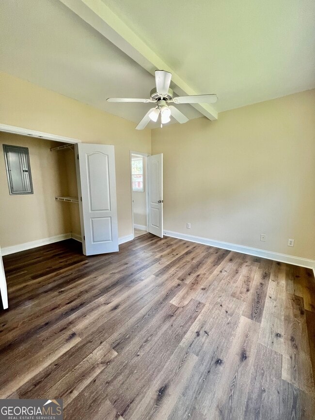 Building Photo - 160 Trail Creek St