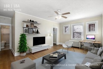 Building Photo - 975 N Washington St