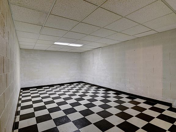 Building Photo - 6593 Delburn Ct