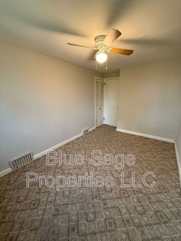 Building Photo - 37 Concord Rd