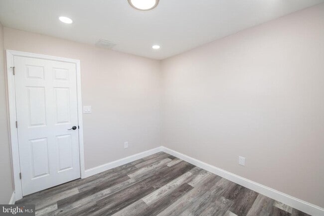 Building Photo - 710 W Callowhill St