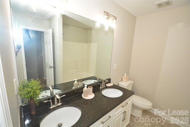 Building Photo - 605 Mountainwater Dr