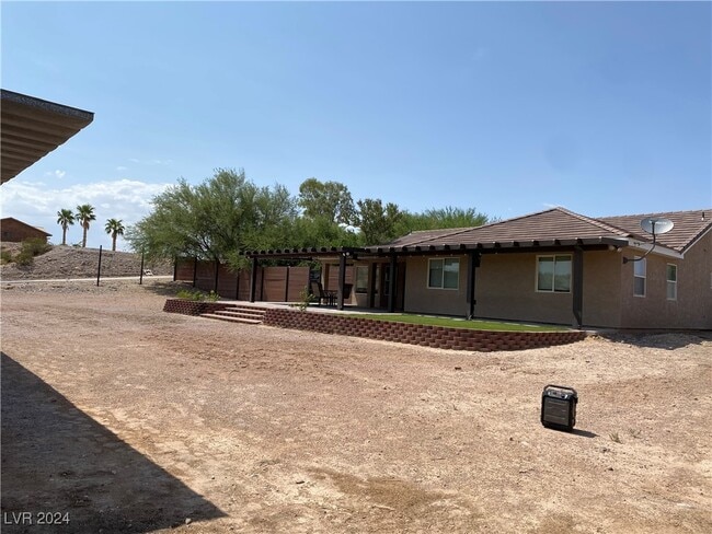 Building Photo - 1005 E McKnight Ave