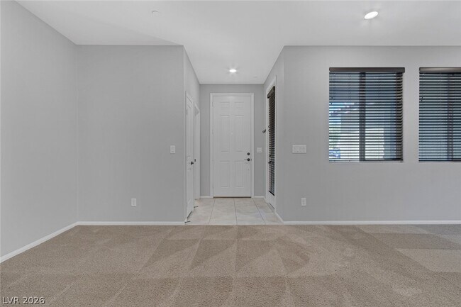 Building Photo - 2854 Starling Summit St