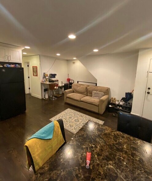 Building Photo - 1134 Jefferson Ave