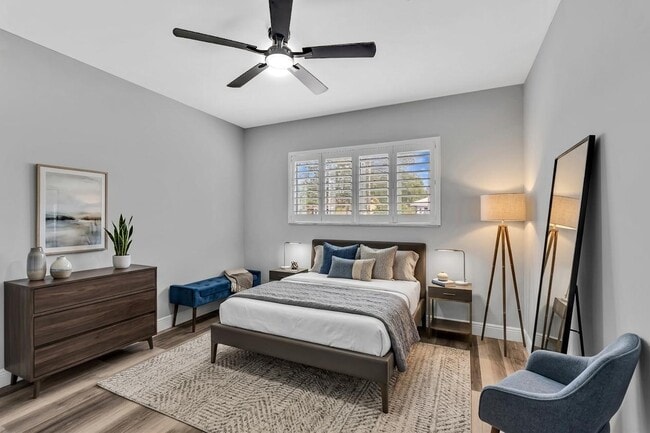 Building Photo - 2056 Park Pl