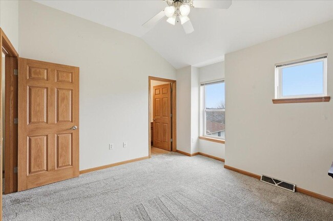 Building Photo - 3805 Design Pass