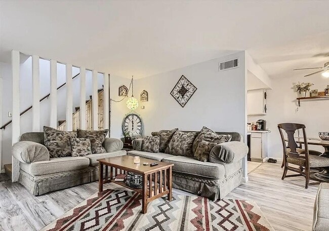 Building Photo - 9026 Sawtooth Ln