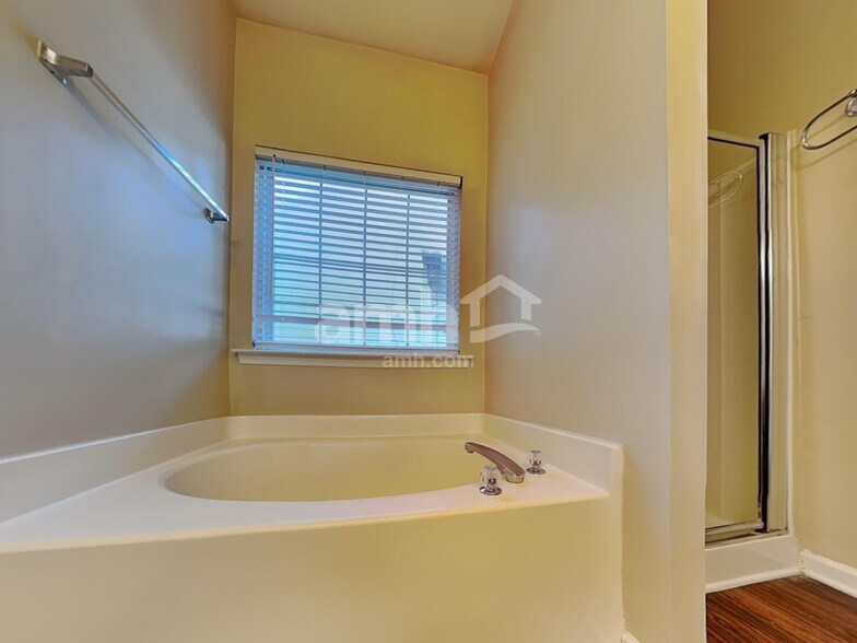 Building Photo - 3346 Cherrybrook Dr