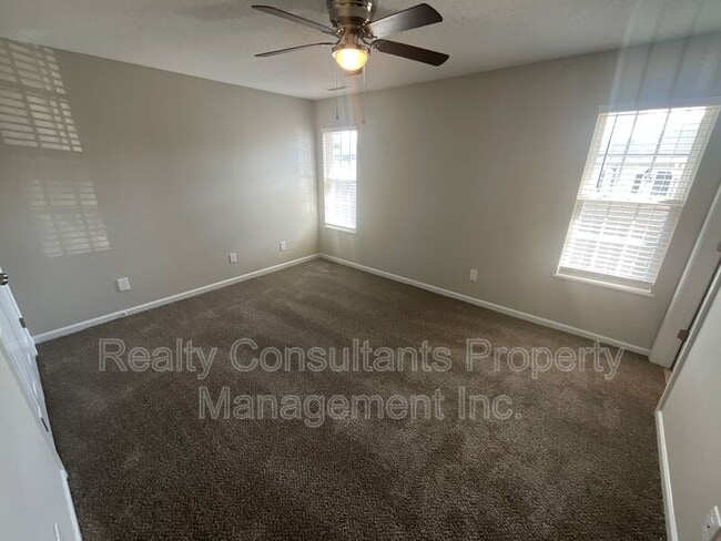 Building Photo - 2470 Shadow Valley Rd