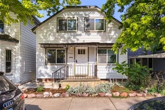 Building Photo - HISTORIC MULTI-UNIT 2 BED/1 BATH HOME IN OLD TOWN LOUISVILLE: Available Now!