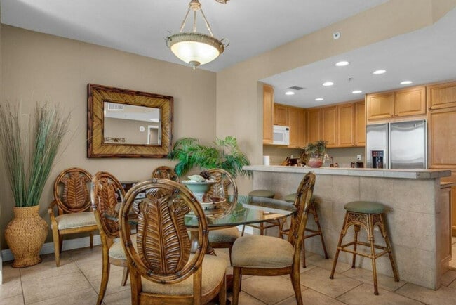 Building Photo - 2 Portofino Dr