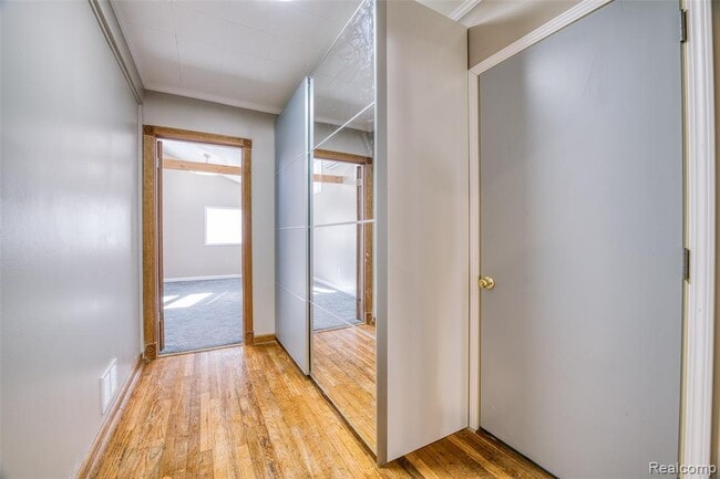 Building Photo - 321 Longspur Ln