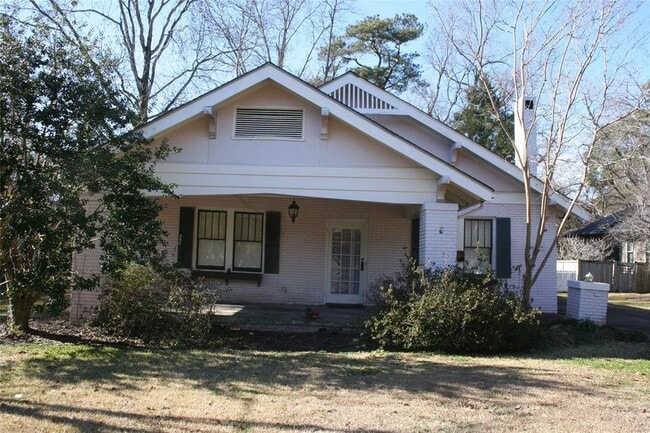 Building Photo - 917 Park Ave