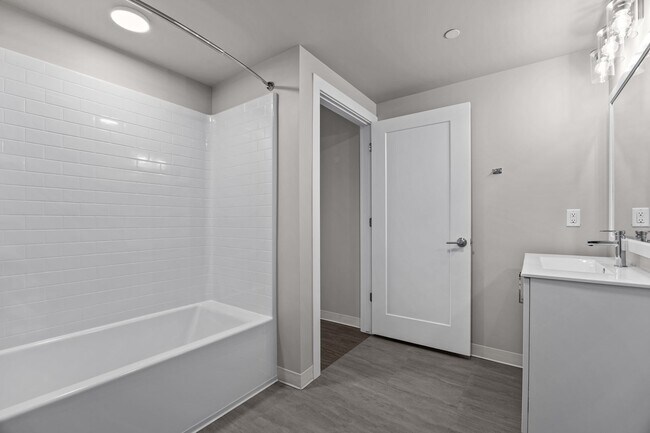 Building Photo - The Bookcliff: Chic 1-Bedroom Retreat: Sop...