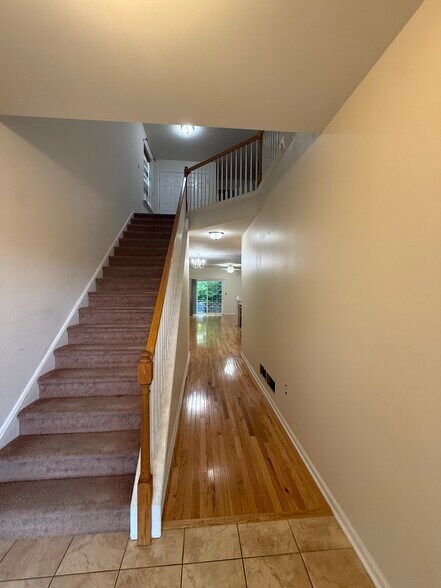 Building Photo - 1504 Crest Park Ct