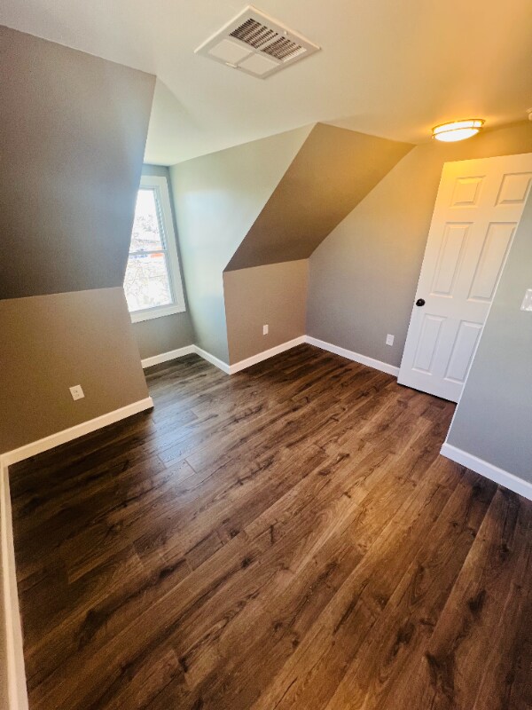 Building Photo - 820 N High St