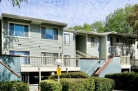 Building Photo - Charming condo in Fremont in a beautiful community – HUGE balcony!