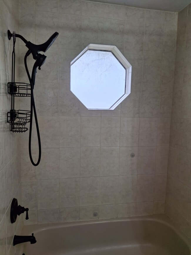 Building Photo - 385 Toledo St