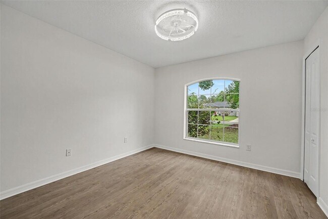 Building Photo - 30 Piermount Ln