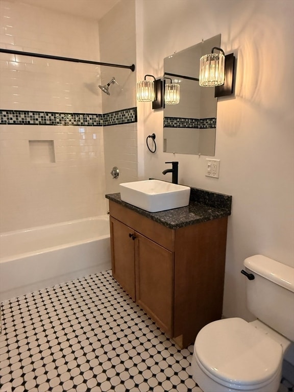 Building Photo - 96 King St