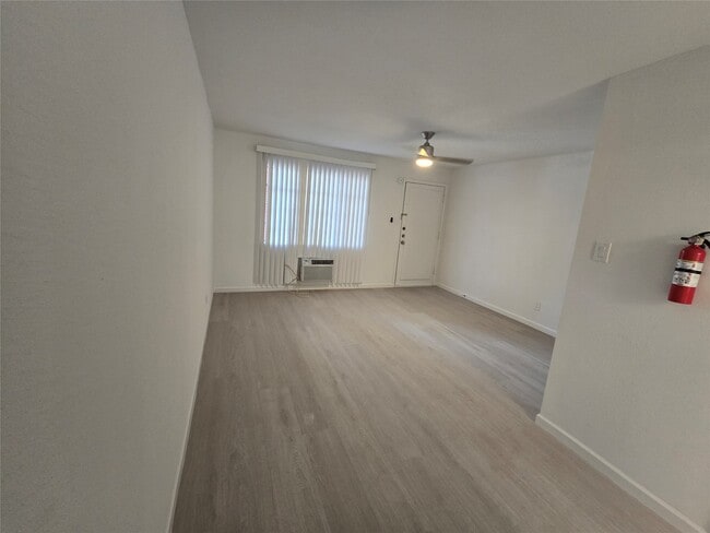 Building Photo - 2501 Yoakum Blvd