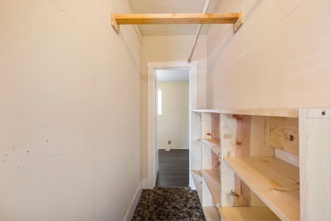 Building Photo - 160 Medford Ave