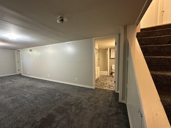 Building Photo - 2415 S Mosley