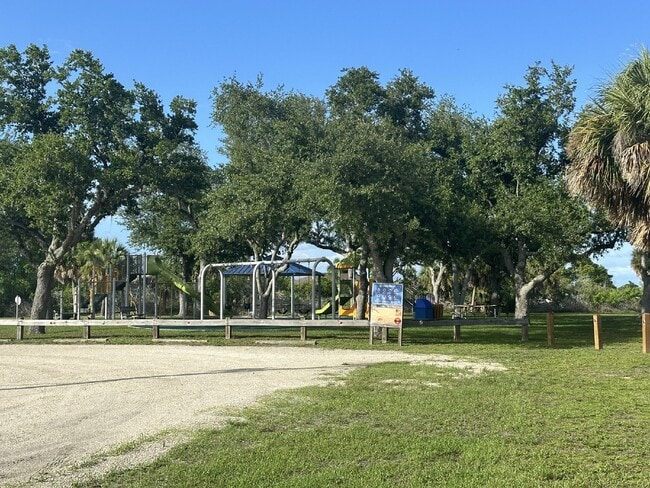 Building Photo - "Elegant 3-Bed Waterfront pool Home"