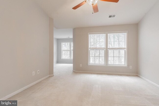 Building Photo - 21927 Windy Oaks Square