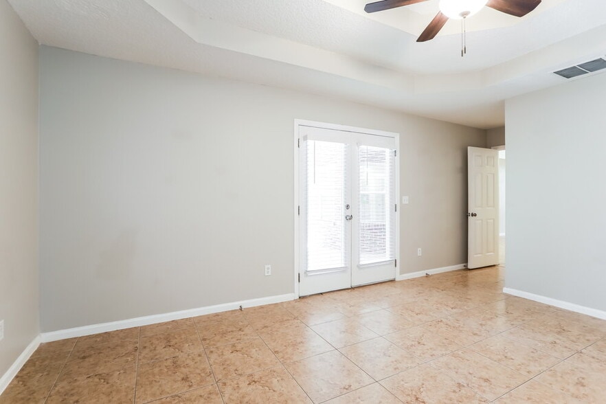 Building Photo - 1224 Summerfield Ct