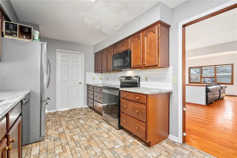 Building Photo - 2109 Rocky Brook Rd