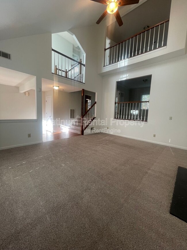 Building Photo - 940 Club Chase Ct