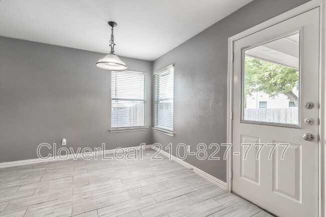 Building Photo - 229 Hereford St