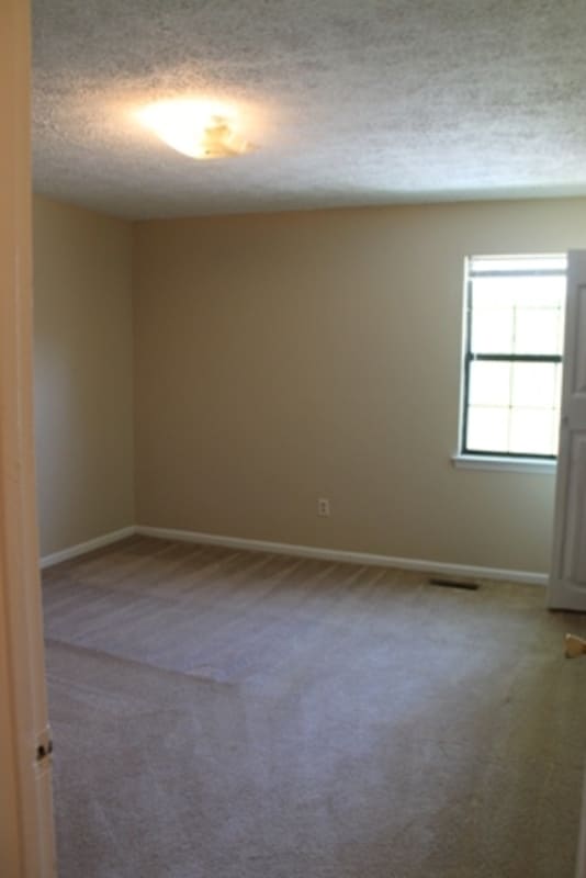 Building Photo - 306 Gillespie Rd