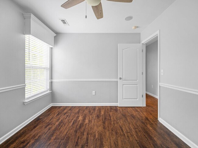 Building Photo - Charming 3BR 2-1/2 Bath in Spartanburg – S...