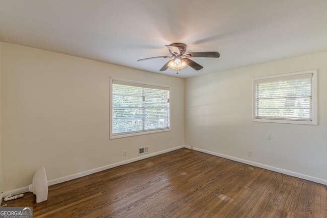 Building Photo - 2416 Timber Ridge Ct