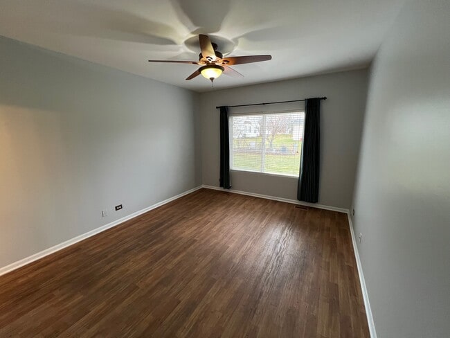 Building Photo - 1706 Fredericksburg Ln