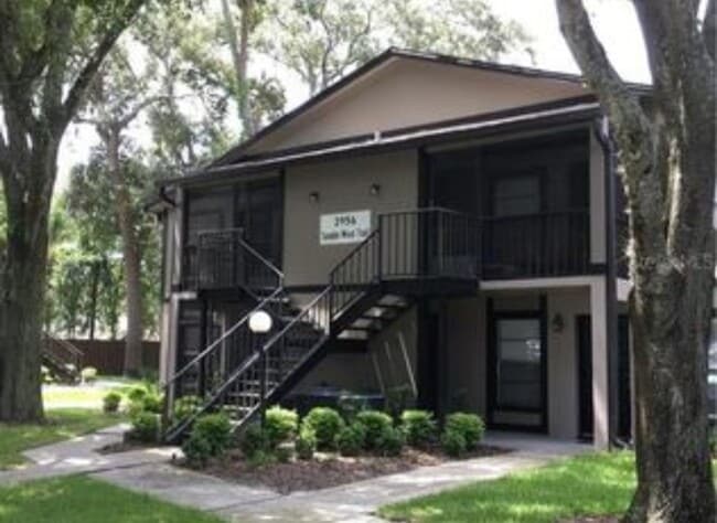 Building Photo - Modern One-Story Ground Floor Condo, Conve...