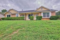 Building Photo - 423 Augustine Dr
